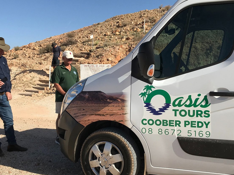 Oasis Tours in Coober Pedy
