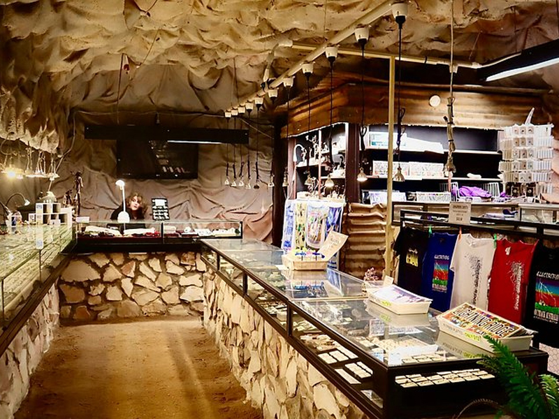 Opal Cave in Coober Pedy